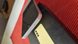 Samsung Galaxy S24 FE - neuwertiges Smartphone Bild 6