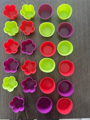 Tchibo Silikonbackformen, 23 Stück