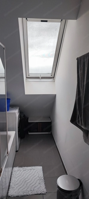 Nachmieter gesucht   Helle Dachgeschosswohnung mit großem Balkon & Carport in Dornbirn (provisionsfr Bild 2