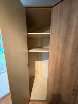 Kleiderschrank gross Bild 3