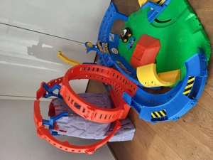 Hot Wheel Dino Bahn Bild 2