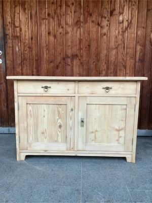 Hergerichtete Kommode Bild 4