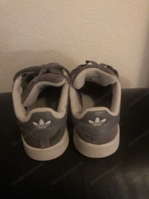 Kinder Schuhe Bild 4