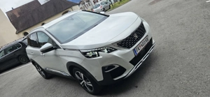 Peugeot 3008 1.5  Bild 2