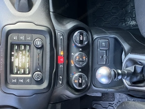 Jeep Renegade 2,0 MultiJet II 120 Longitude AWD Longitude Bild 8