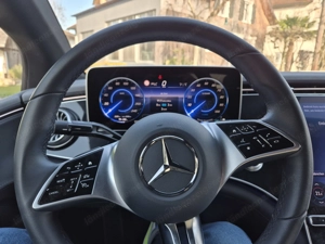 Mercedes Benz EQE 300 AHK EZ 06 2025 Bild 6