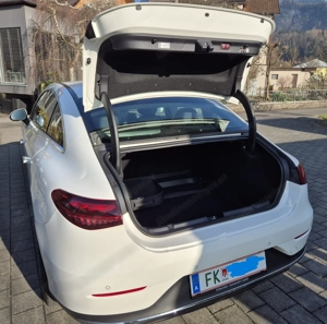 Mercedes Benz EQE 300 AHK EZ 06 2025 Bild 5