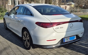 Mercedes Benz EQE 300 AHK EZ 06 2025 Bild 3