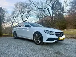 Mercedes E220d 4 matic AHK  Bild 4