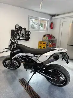 Ktm 690 Smc Lc4  Bild 4