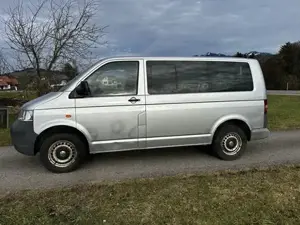 VW T5 2,5 Tdi Caravelle 4 Motion  Bild 5