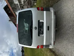 VW T5 2,5 Tdi Caravelle 4 Motion  Bild 4