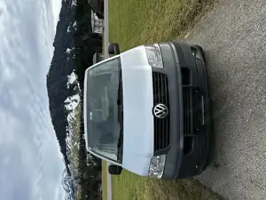 VW T5 2,5 Tdi Caravelle 4 Motion  Bild 3