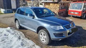 VW Touareg V6 3.0 TDI, Automatik, Luftfahrwerk, 3.5t Anhängelast, Untersetzung, Vorgeführt Bild 6