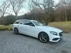 Mercedes E220d 4 matic AHK  Bild 5