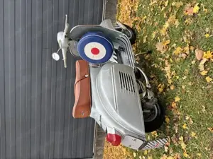 Vespa Sprint 150 zu verkaufen  Bild 4