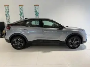  C4 1.2 PureTech 130 Plus 96kW (131PS) Klimaautom... Bild 4