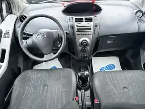 Toyota Yaris TÜV.2027 Bild 4