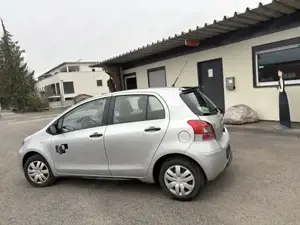 Toyota Yaris TÜV.2027 Bild 6