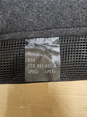 VW Touran Netztrennwand Bild 3