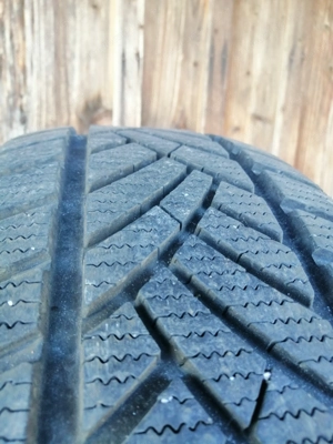 Winterreifen 205 60 16  Bild 5