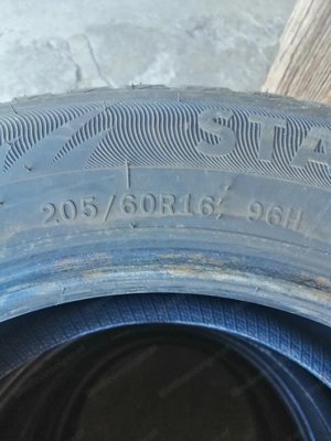 Winterreifen 205 60 16  Bild 4