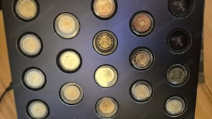 Münzen und 0 Euro scheine Bild 5