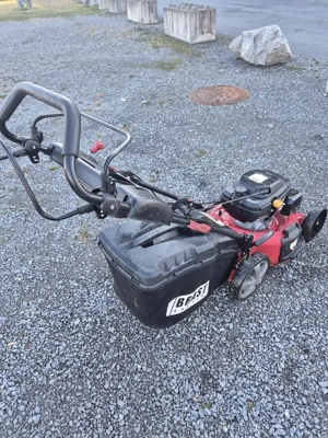 Rasenmäher mit Antrieb Bild 4