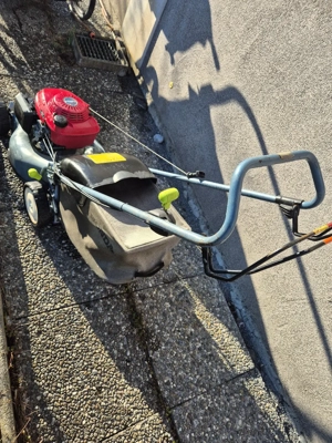Honda Rasenmäher mit Antrieb  Bild 3