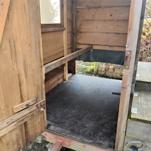 Hühnerstall gebraucht inklusive Zubehör  Bild 5