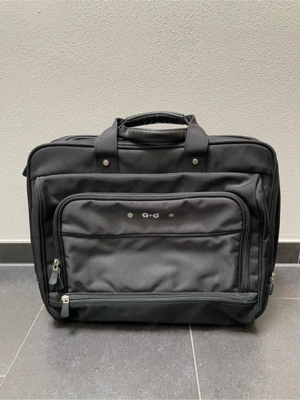 Geräumige Aktentasche   Laptoptasche