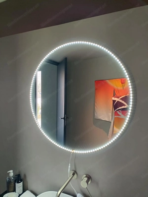 Modern & elegant: Spiegel schwarz Aluminium rund 80 cm Bild 3