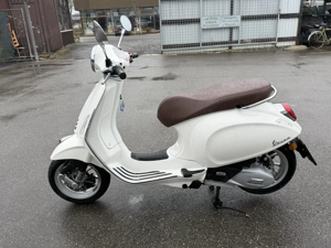Vespa Piaggio Primavera 125 ABS bj 2022 3000Km Bild 5