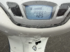 Vespa Piaggio Primavera 125 ABS bj 2022 3000Km Bild 7