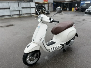 Vespa Piaggio Primavera 125 ABS bj 2022 3000Km Bild 6
