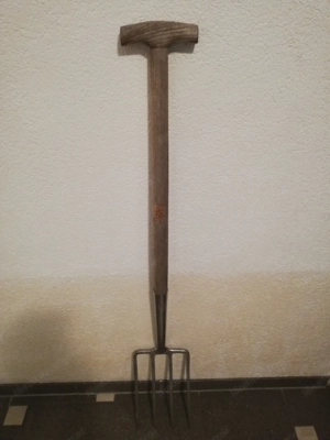 Spatengabel neuwertig  Bild 2