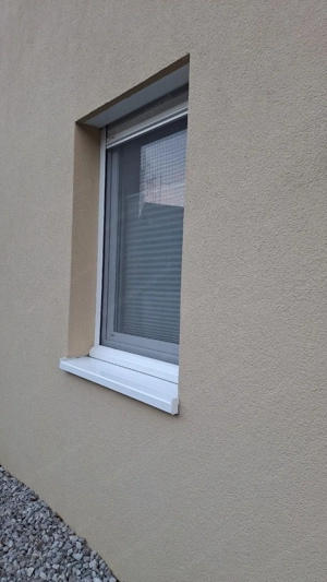 Hausfassadenfarbe hellbraun neu original frisch gekauft