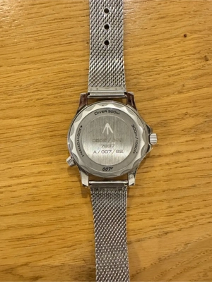 omega Seamaster 007 Bild 2