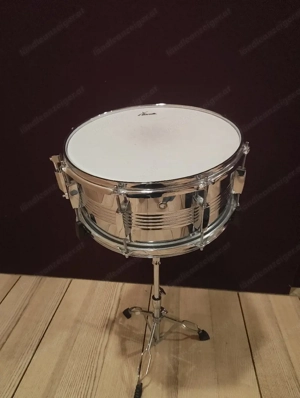 Snare Drum mit Ständer und Tasche  Bild 2