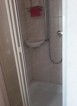 möbliertes 1- Zimmer-Studio, T2, sonnige ruhige Lage Bild 8