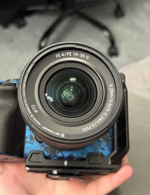 Ich verkaufe meine Sony a7R V mit nur 1846 Auslösungen und umfangreichem Zubehör. Bild 5