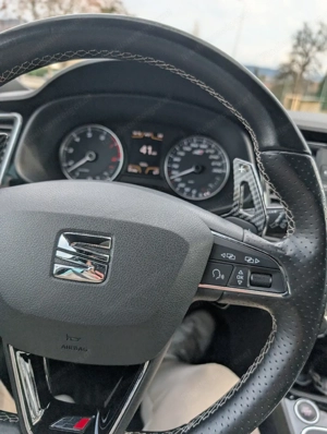 Seat Leon ST 300 Cupra Allrad Bild 2