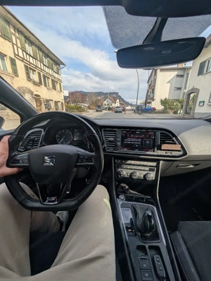 Seat Leon ST 300 Cupra Allrad Bild 3
