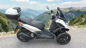 Piaggio MP3 300 Roller, B-Führerschein!