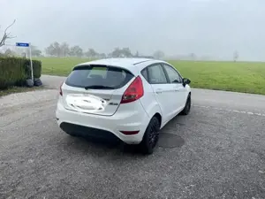 Ford Fiesta   5T Trend 1,25L Bild 2