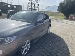 Alfa Romeo Stelvio Bild 3