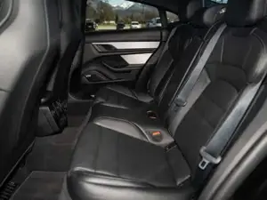 Porsche Taycan Bild 13