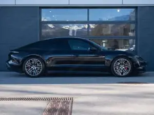 Porsche Taycan Bild 6
