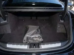 Porsche Taycan Bild 17