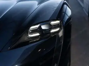 Porsche Taycan Bild 19